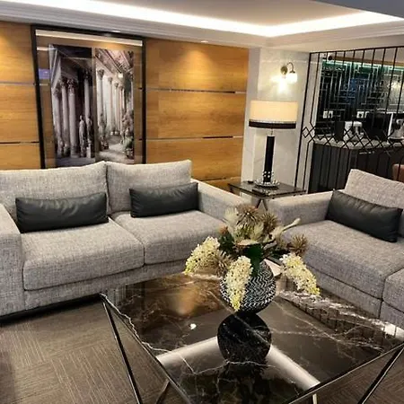 Hotel Nida Center 3*