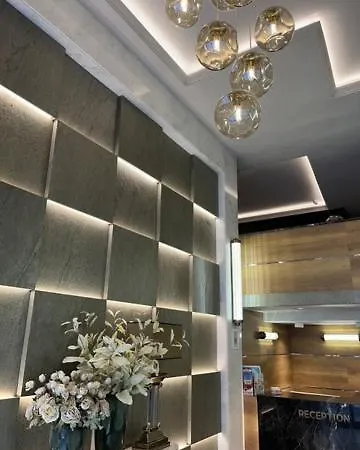 Nida Center מלון