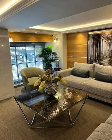 מלון Nida Center 3*