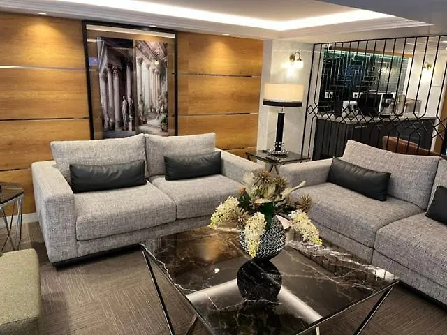 Hotel Nida Center 3*